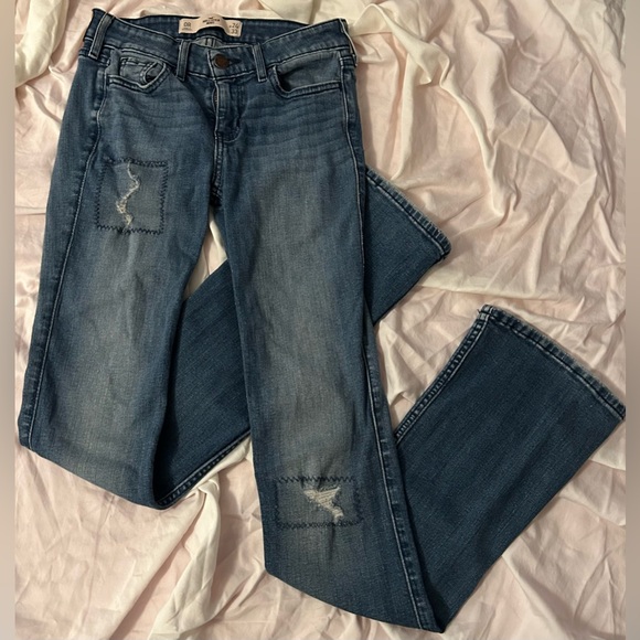 Hollister | Low Rise 0R Bootcut Jeans - Picture 7 of 16